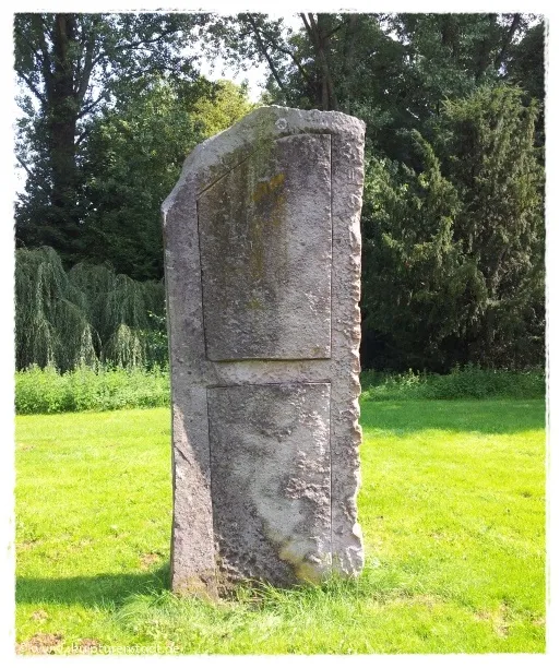 Tür aus Stein